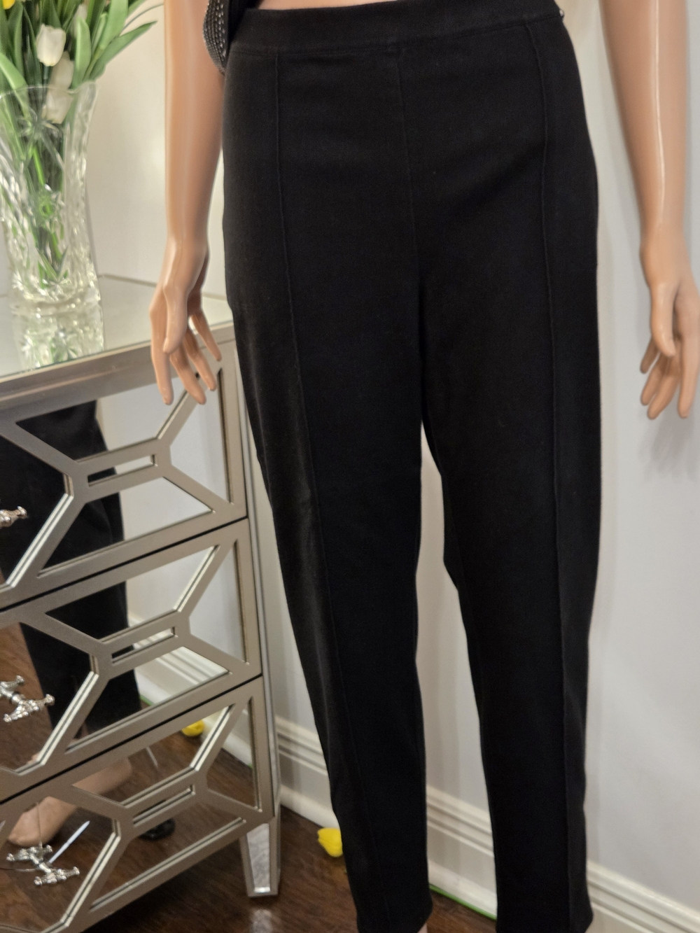 St. John Black Straight-Leg Pull-On Pants